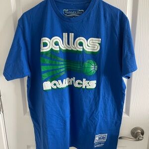 Mitchell & Ness Dallas Mavericks Blue T-Shirt